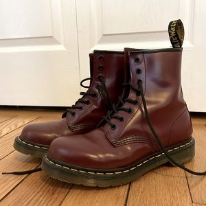 Dr. Martens like new burgundy lace up boots, size USL 8, UK 6, EU 39